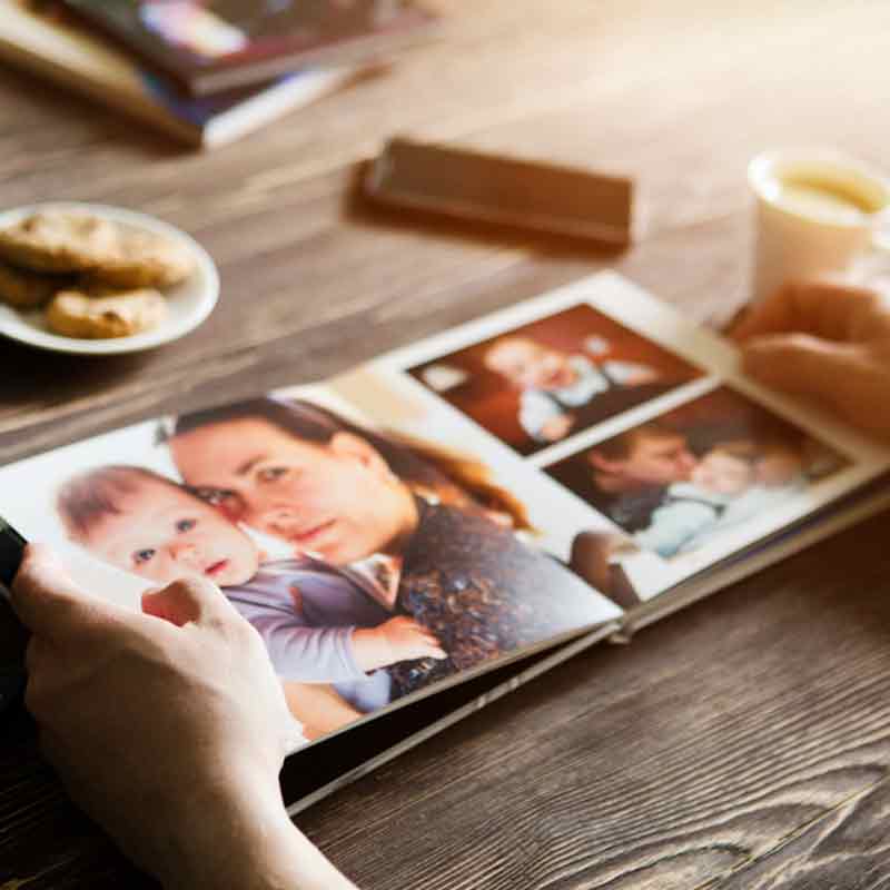 Three Reasons Why You Should Print a Custom Photo Book