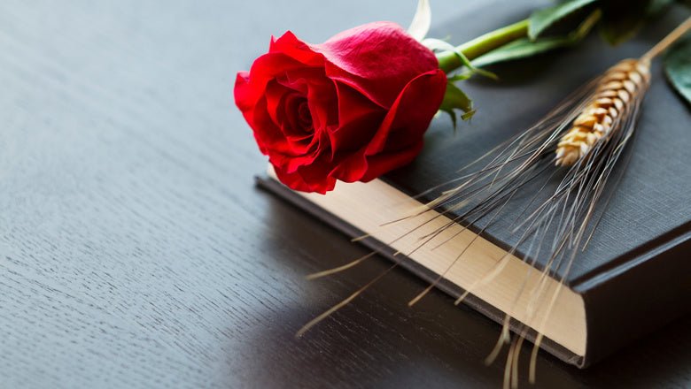 What To Write In A Funeral Guest Book - Photo Book Press